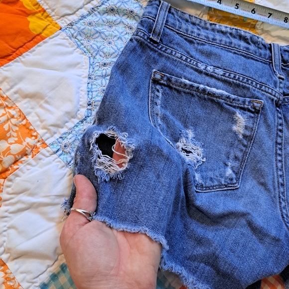 Flying Monkey Distressed Jean Shorts - Size 25 - Picture 4 of 8
